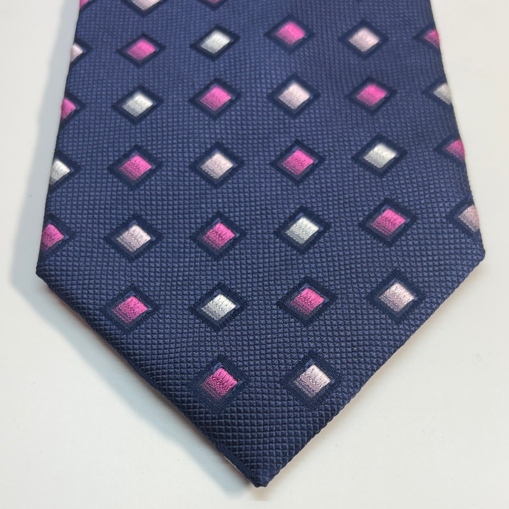 Navy Textured Silk Tie with Pink & Silver Diamond Accents